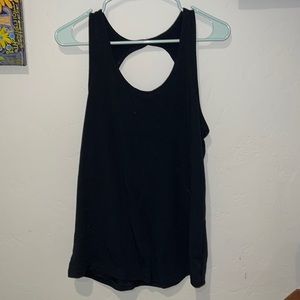 Black twist tank